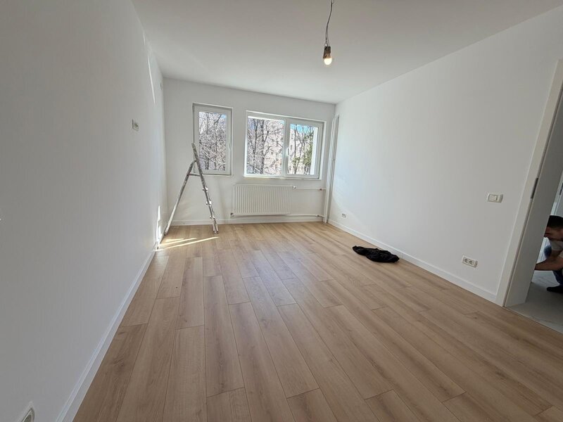 Titan, parcul Titanii, pe Zavideni, 10 minute metrou, renovat complet