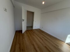 Titan, parcul Titanii, pe Zavideni, 10 minute metrou, renovat complet